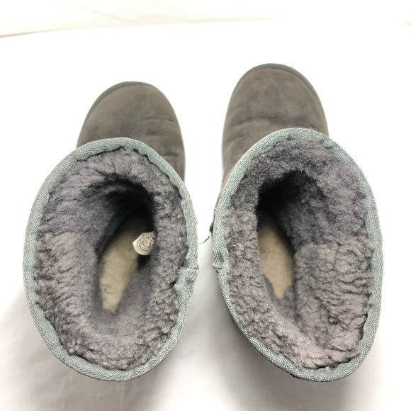 UGG Australia 5825 Women GRAY SUEDE Boots SZ 6 - Picture 3 of 8